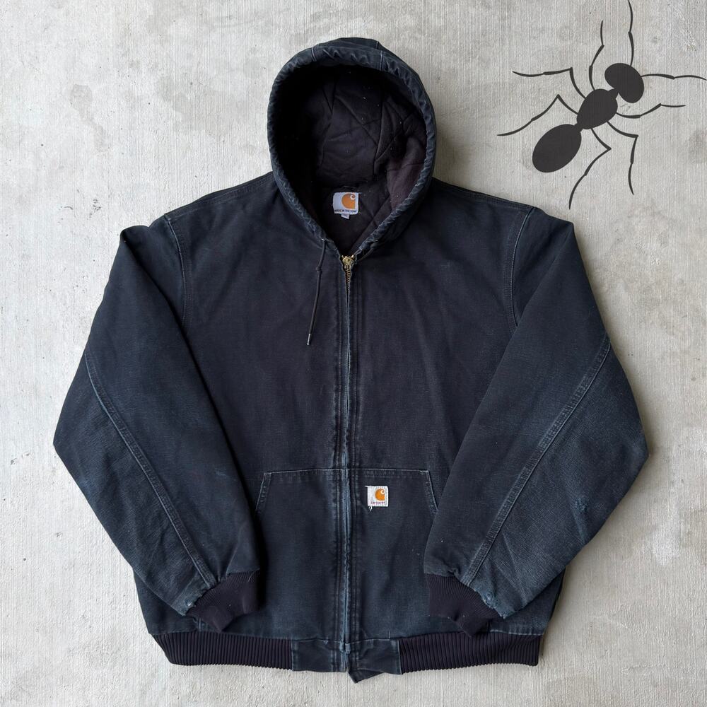 Carhartt J140 black hooded work wear jacket